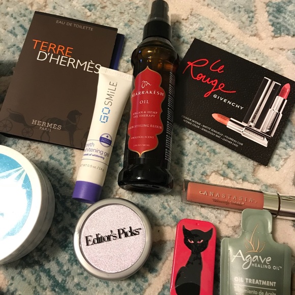 Beauty Closet Clear Out 3! Lips, Skin,Eyes - Picture 3 of 5